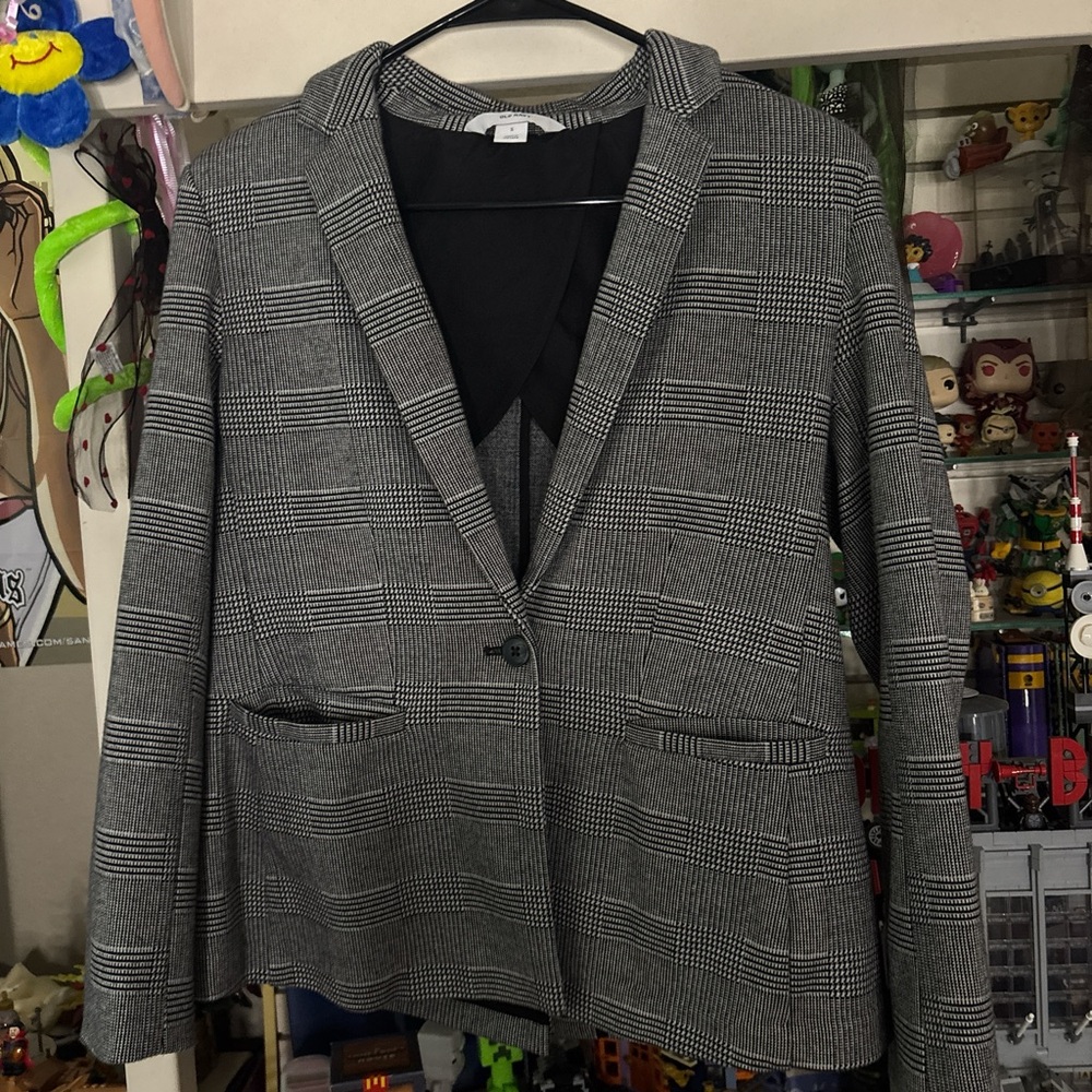 Old Navy Women's Black and White Checkered Blazer